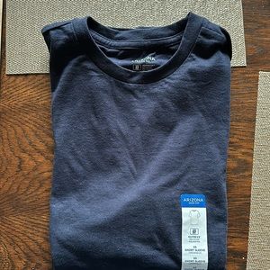 Men’s XS Arizona Jeans navy t-shirt